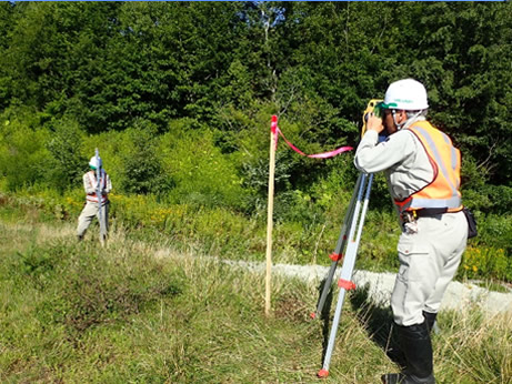 現地測量（RTK-GNSS・TS）の写真